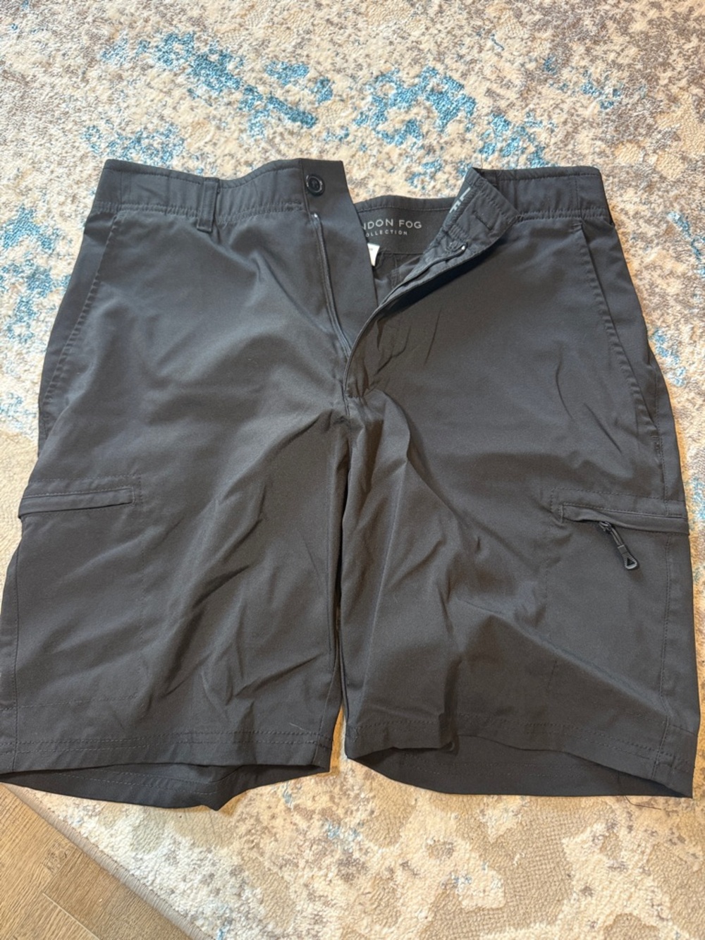 London Fog Black Cargo Shorts with Zip Pockets